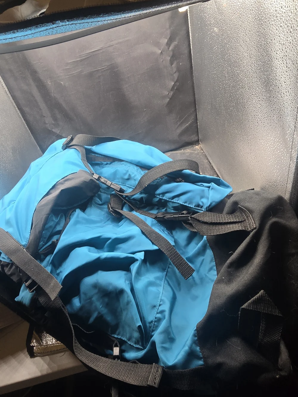 Blue Lightweight Men's Backpack‎ with Multiple Straps